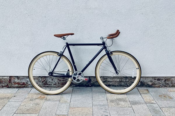 Get on yer bike. Photo: David Jones/Unsplash